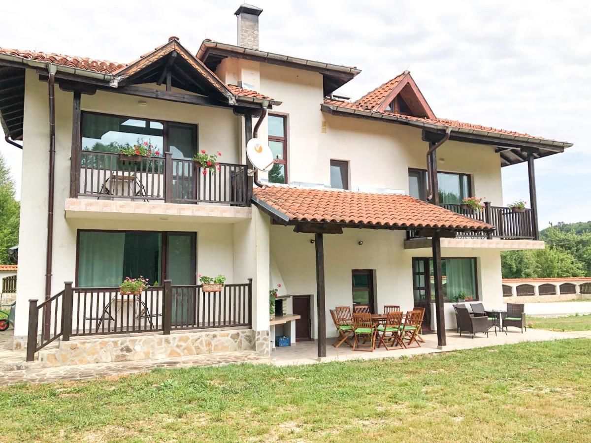 Виллы Wildwood Villa Априлци-13